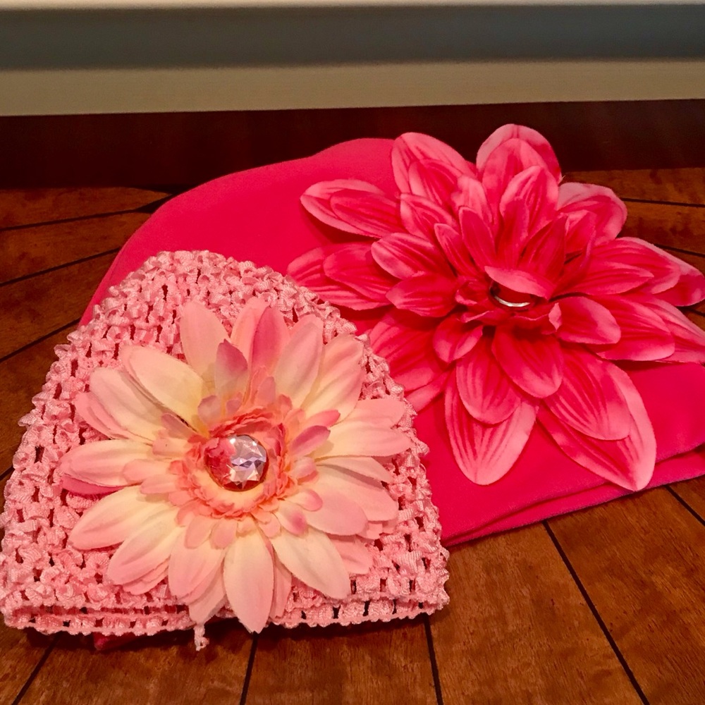 Baby hats w flower 🌸